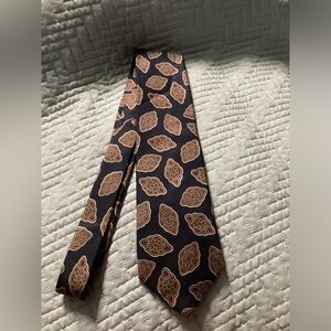 Men’s Very Nice Lands End USA Made SILK Tie Hand Sewn Neck Tie